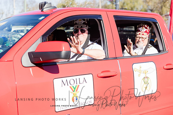 VeteransParade-345
