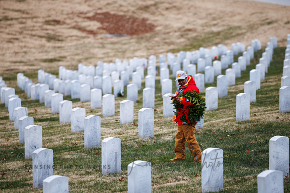 Wreaths2025-153