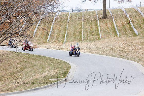 WreathLaying2022-38
