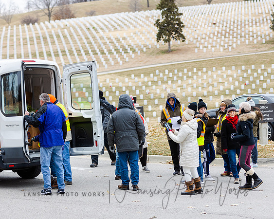 WreathLaying2022-53