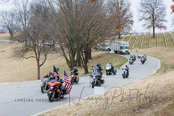 WreathLaying2022-59