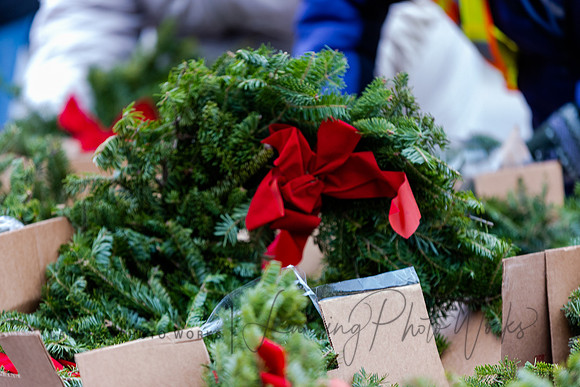 WreathLaying2022-99