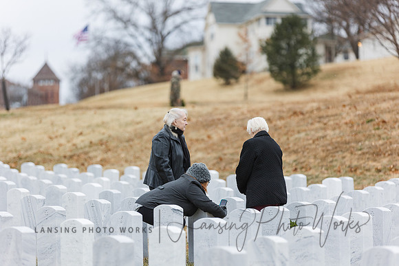 WreathLaying2022-129
