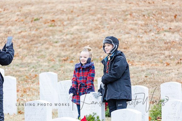 WreathLaying2022-138