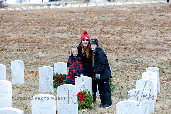 WreathLaying2022-140