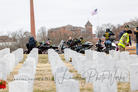WreathLaying2022-150