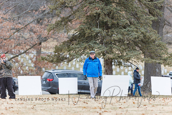 WreathLaying2022-272