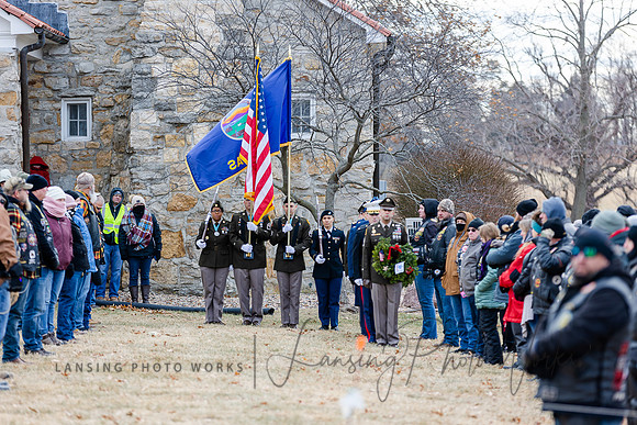 WreathLaying2022-299