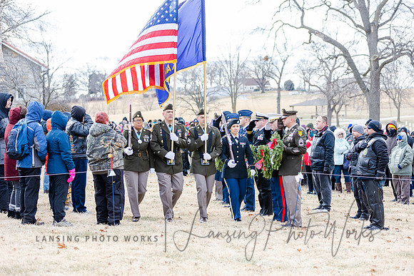 WreathLaying2022-315