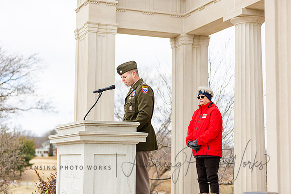 WreathLaying2022-348