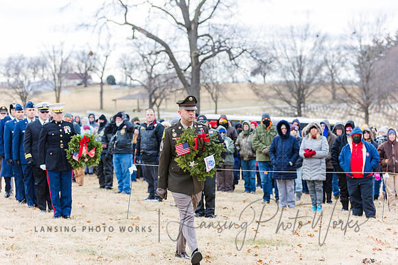 WreathLaying2022-350