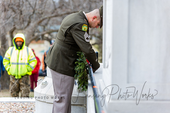 WreathLaying2022-355
