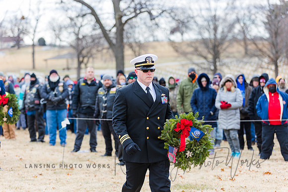 WreathLaying2022-361