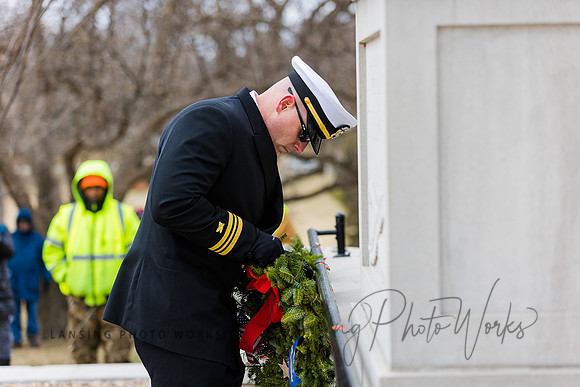 WreathLaying2022-364