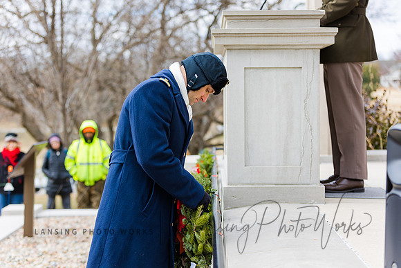 WreathLaying2022-376