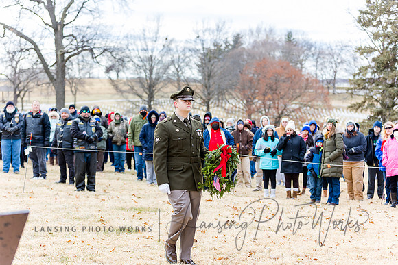 WreathLaying2022-378