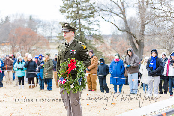 WreathLaying2022-382