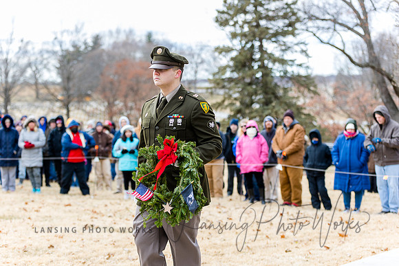 WreathLaying2022-383