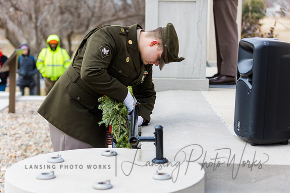 WreathLaying2022-386
