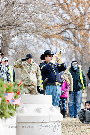 WreathLaying2022-392