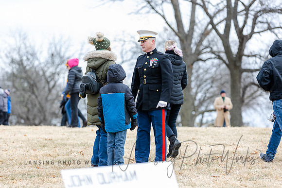 WreathLaying2022-395