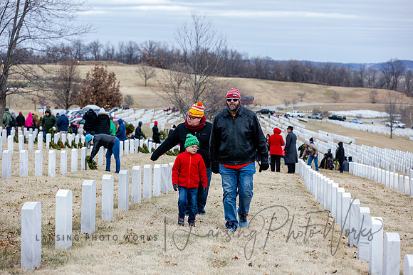 WreathLaying2022-401