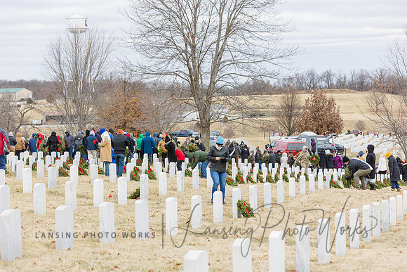 WreathLaying2022-404