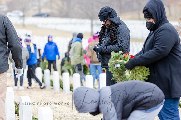 WreathLaying2022-415