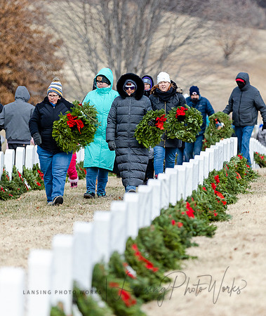 WreathLaying2022-429