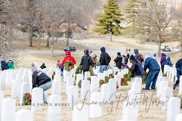 WreathLaying2022-431