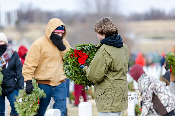 WreathLaying2022-435