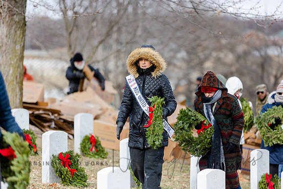 WreathLaying2022-440