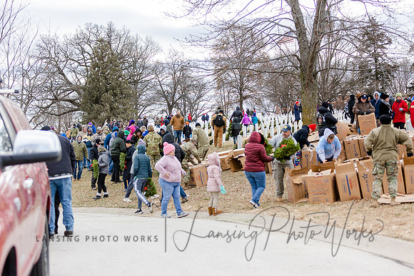 WreathLaying2022-450