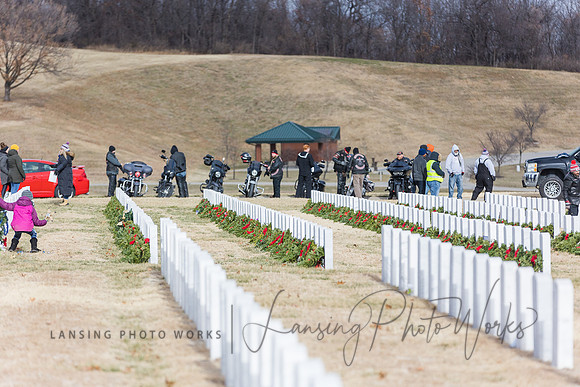 WreathLaying2022-465
