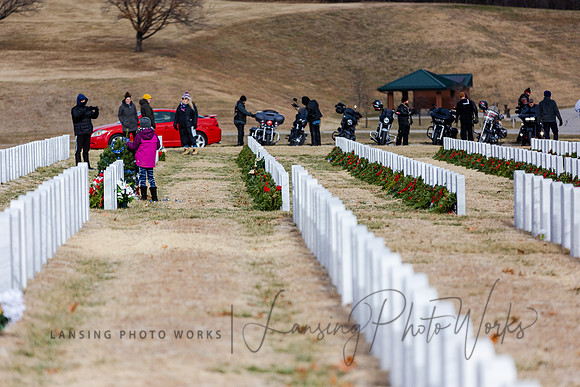 WreathLaying2022-467