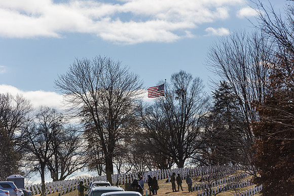 WreathLaying2022-489
