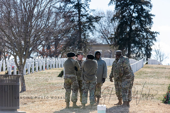 WreathLaying2022-492