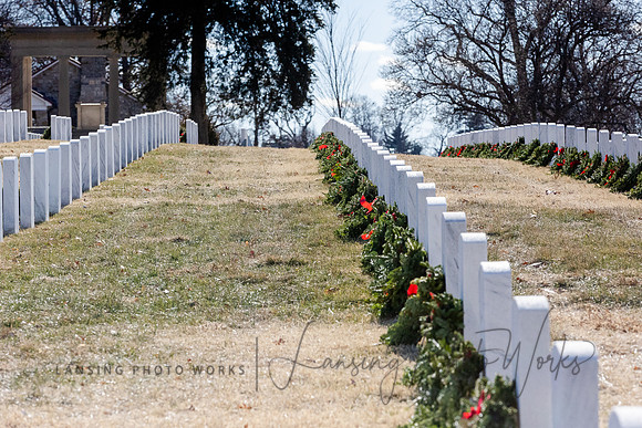 WreathLaying2022-513