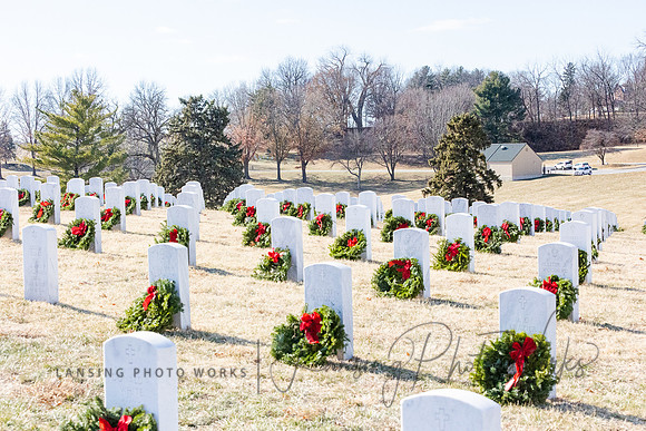WreathLaying2022-515