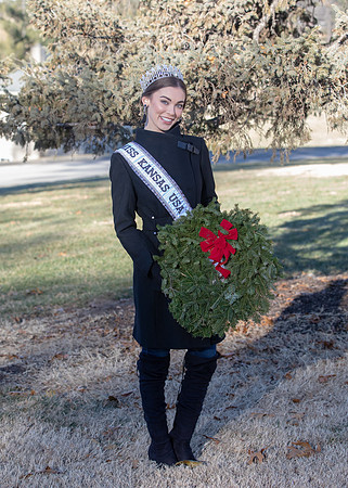 Wreaths 2018-196