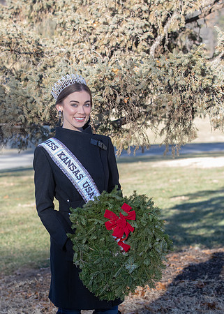 Wreaths 2018-197