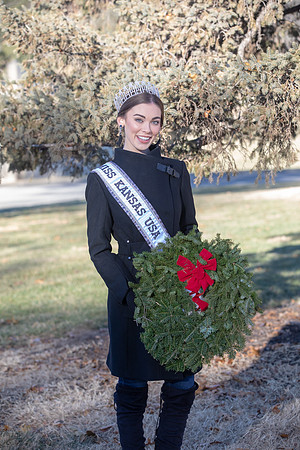 Wreaths 2018-198