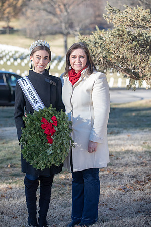 Wreaths 2018-203