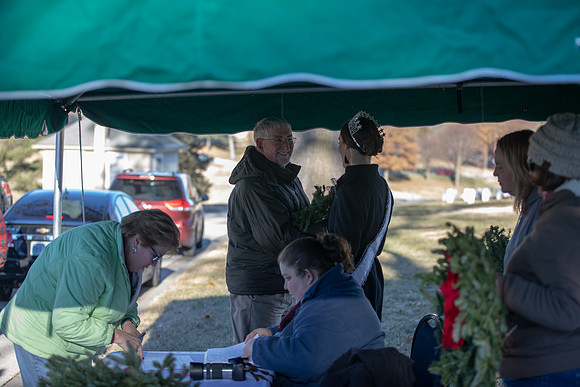 Wreaths 2018-218