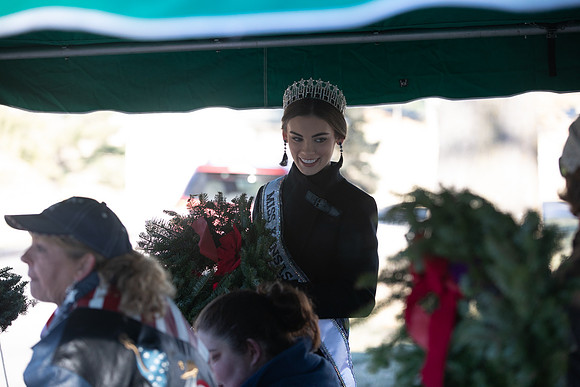 Wreaths 2018-228