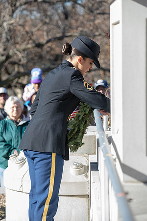 Wreaths 2018-374
