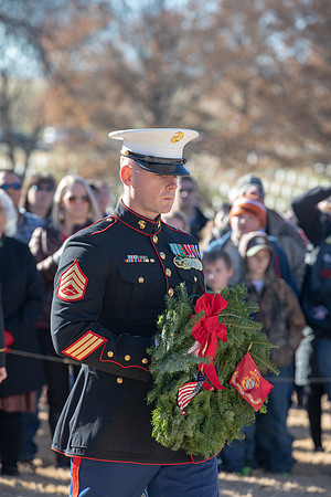 Wreaths 2018-379