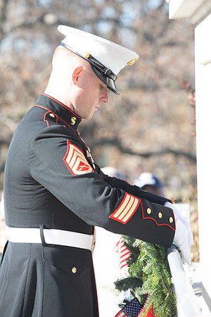 Wreaths 2018-383