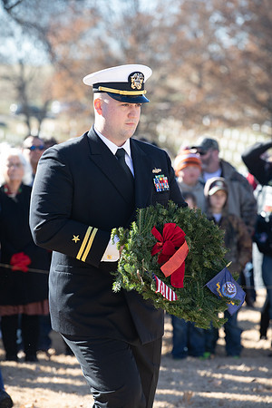 Wreaths 2018-388