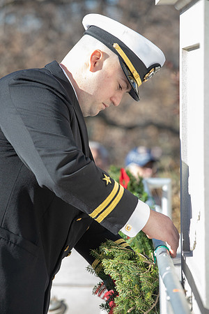 Wreaths 2018-392